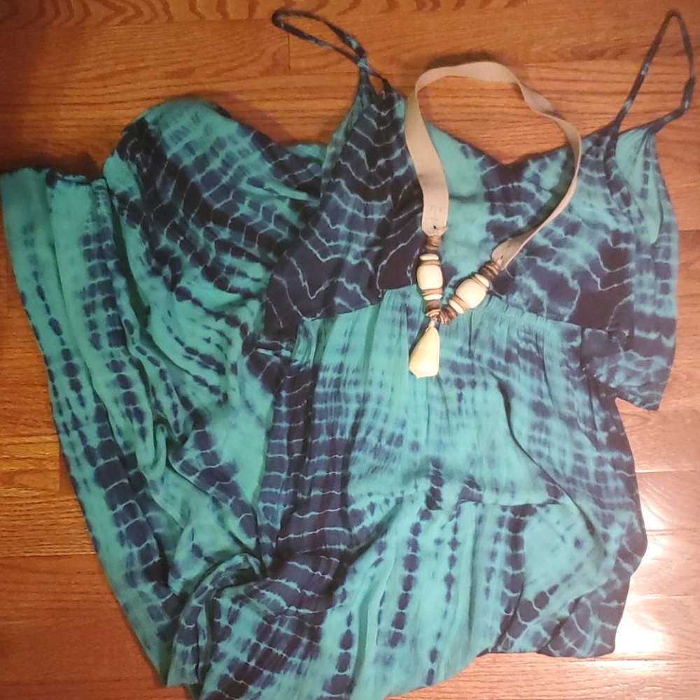 Tie dye maxi dress small